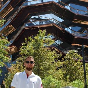 Meet your Posher, Rodrigo josé